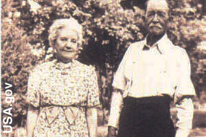 Laura Ingall Wilder with her husband, Almanzo, in 1940
