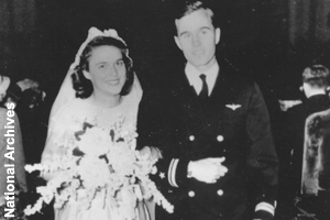 Wedding picture of Barbara and George Bush